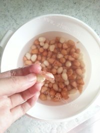 下酒菜香辣花生米做法图解1)