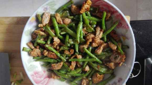 香喷喷的豆角烧肉