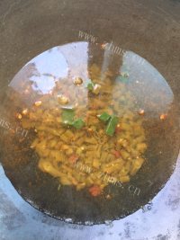 家常菜酸豆角肉末做法图解2)