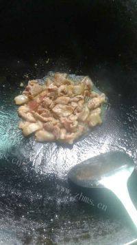 家常菜豆角炒肉做法图解2)