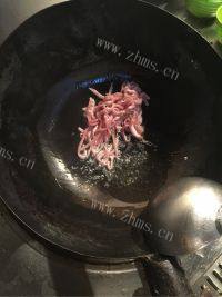 家常菜蒜苔炒肉做法图解6)