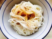 独特的葱油拌面做法图解8)