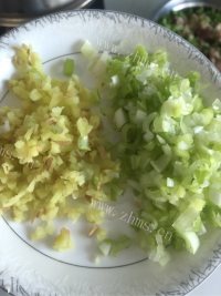 美味的芸豆包子做法图解6)