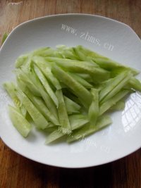 五味俱全的凉拌黄瓜做法图解1)