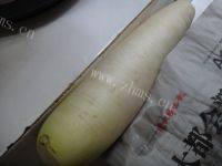 白萝卜鲫鱼汤做法图解2)
