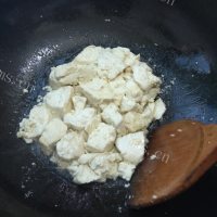 鲜美可口的家常豆腐做法图解3)