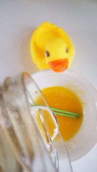 色泽不错的小饼干做法图解3)