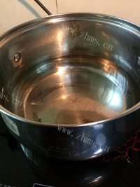 营养的玉米猪展汤做法图解3)