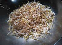 家常菜炒绿豆芽做法图解2)