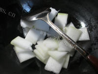 鲜香笋干菜牛肉冬瓜汤的做法图解二