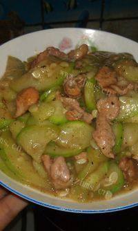 家常菜丝瓜炒肉片