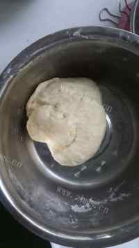自制豆沙酥做法图解1)