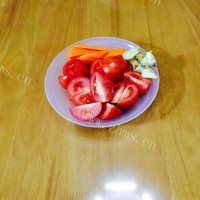 美味的番茄鱼头汤做法图解2)