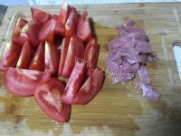 简单番茄豌豆炒肉片的做法图解三