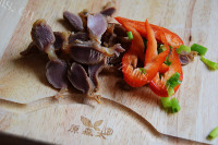 美味的拌鸡胗做法图解3)