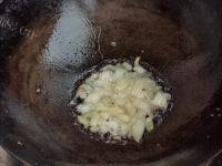 食欲满满的鸡丁炒饭做法图解5)
