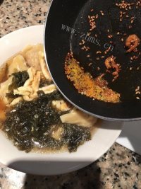 美味的鲜虾馄饨做法图解18)