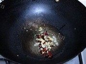 家常菜咸菜炒百叶做法图解3)