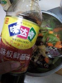 下酒菜芹菜拌花生米做法图解10)