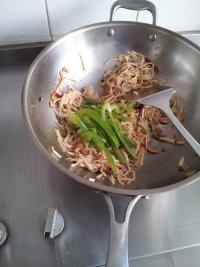饱满的炒杏鲍菇