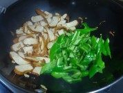 清香的青椒炒香干做法图解7)