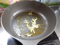 自制蚝油豆干做法图解4)
