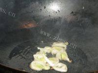 家常菜红烧肉炖白菜做法图解2)