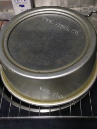自制原味戚风蛋糕做法图解18)