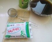 好喝的红豆奶茶做法图解6)