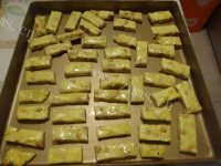 神奇的榴莲味牛轧糖做法图解17)