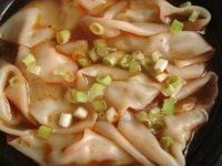 色泽不错的酸汤馄饨