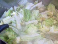 美味的白菜羊肉丸子汤做法图解6)