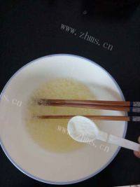 电饭锅做蛋糕做法图解2)