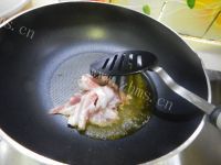 好喝的西红柿芦笋肉片汤做法图解4)