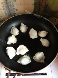十分诱人的煎饺做法图解2)
