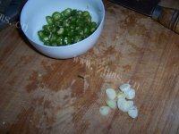 简单版豆芽炒韭菜做法图解3)