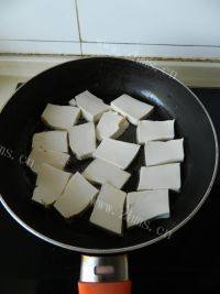 家常菜白菜豆腐炖粉条做法图解4)