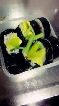 自己做的紫菜包饭