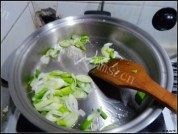家常菜虾酱豆腐做法图解2)