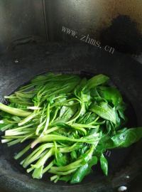 美味菠菜粉条做法图解7)