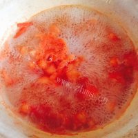 美味的西红柿蛋花汤做法图解4)