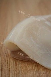 美味的甜辣鱿鱼做法图解1)