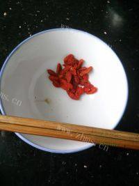美味可口的美容养颜冰粉做法图解5)