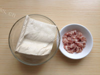 家常菜肉末豆腐做法图解1)