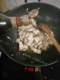 特色美食红烧肉做法图解6)