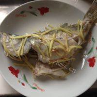自制蒸鲈鱼做法图解4)