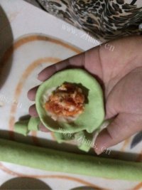 好吃的菠菜汁水饺做法图解9)