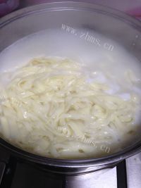色香味俱全的西红柿打卤面做法图解9)