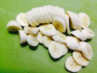 美味的南瓜香蕉小甜饼做法图解3)