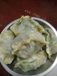 美味的韭菜鸡蛋蒸饺